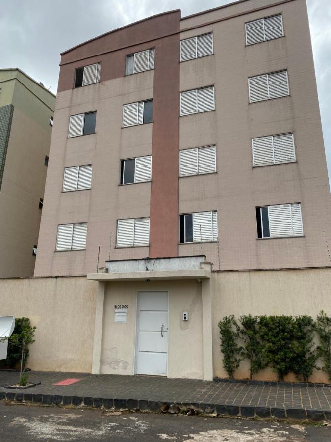 Otima Localizacao! Apartman Uberlândia Kültér fotó